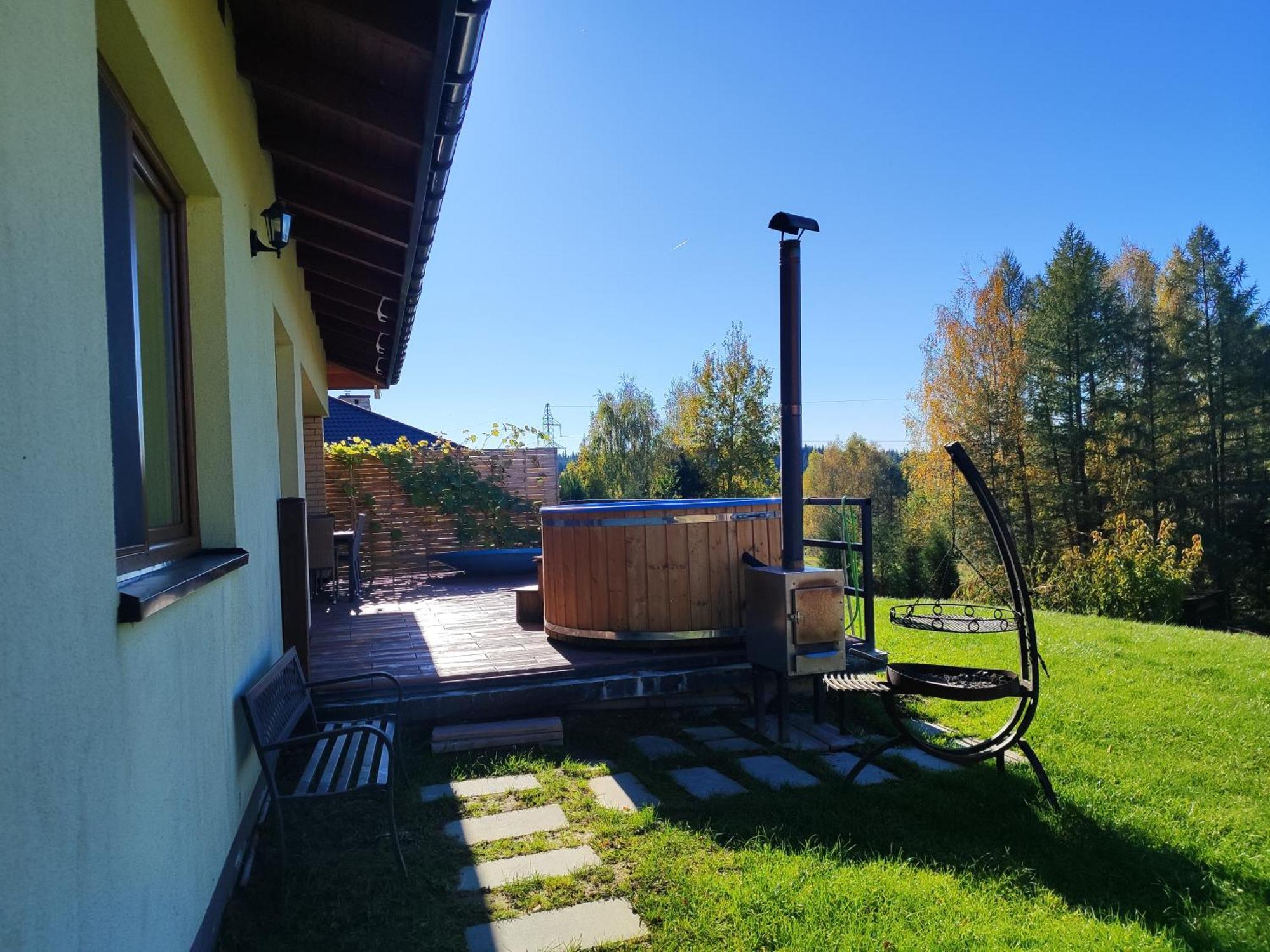 Dom Na Slonnym Villa Monasterzec Kültér fotó